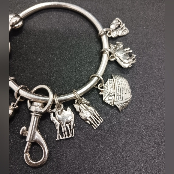 Noah's Ark Charm Keychain! Unique! Locket, whistle. - Picture 2 of 6